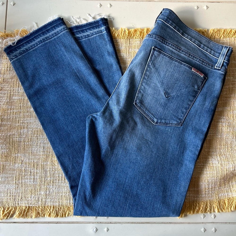 Hudson cropped frayed hem jeans with dark seam size 32